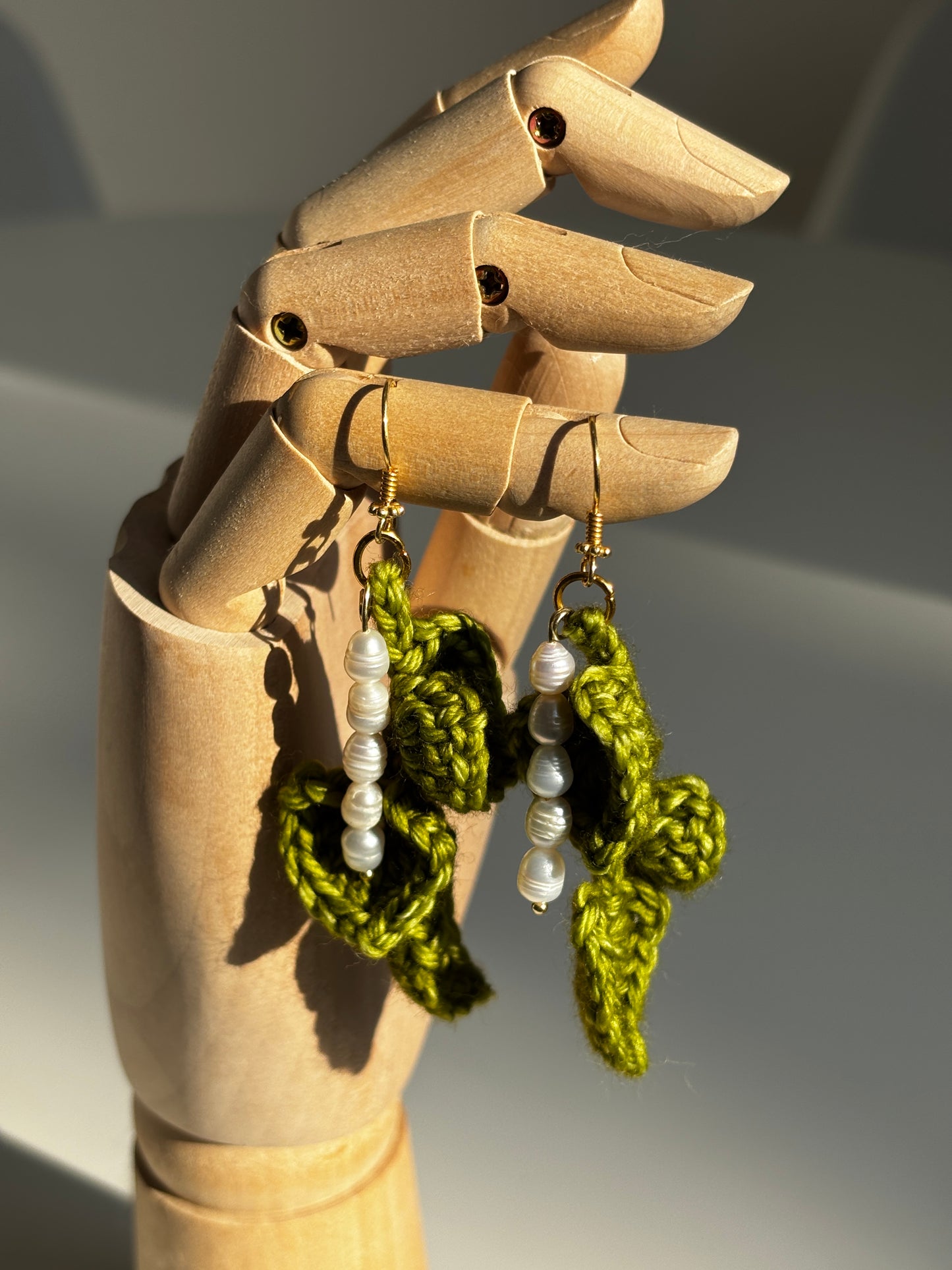 Vine Earring - Ivy Green