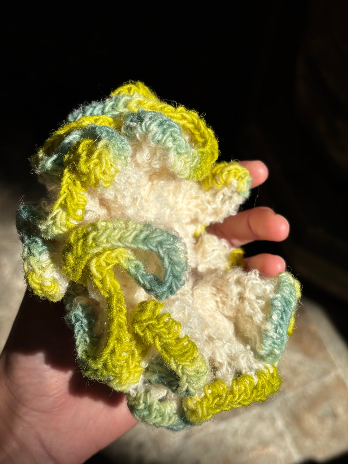 Ruffle Scrunchie - Seafoam, GREEN! Speckle