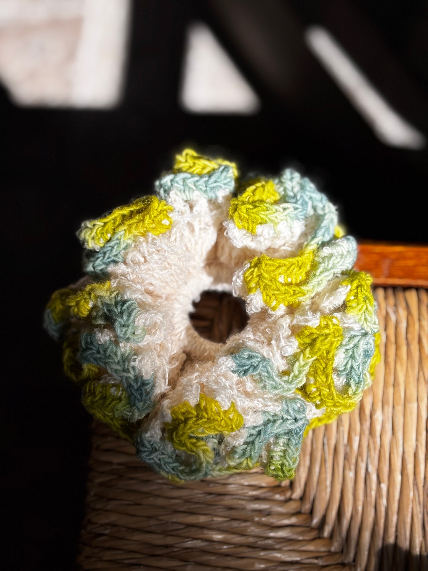 Ruffle Scrunchie - Seafoam, GREEN! Speckle